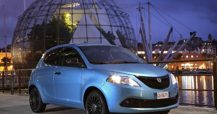Lancia Ypsilon festeggia 35 anni