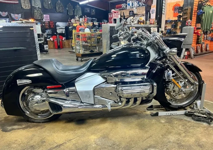 Honda Rune praticamente nuova: la rarissima cruiser ha percorso solo 3 km