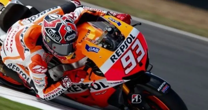 MotoGP Silverstone, qualifiche di fuoco: Marquez e Lorenzo “mattatori”. Rossi, gap pesante