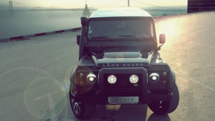 Vilner Land Rover Defender Wood