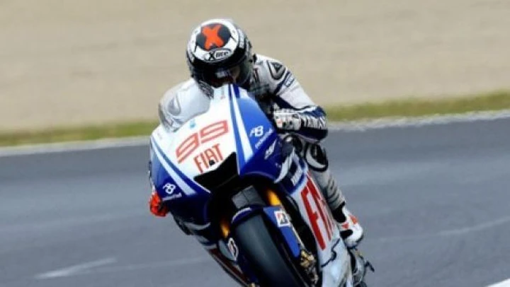 MotoGP: Lorenzo fa sul serio ma Rossi non molla