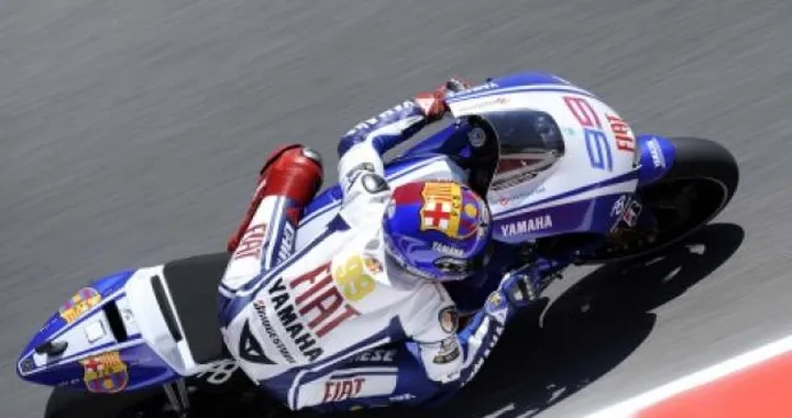 MotoGP: iniziati i test al Montmelò, Rossi se la prende comoda