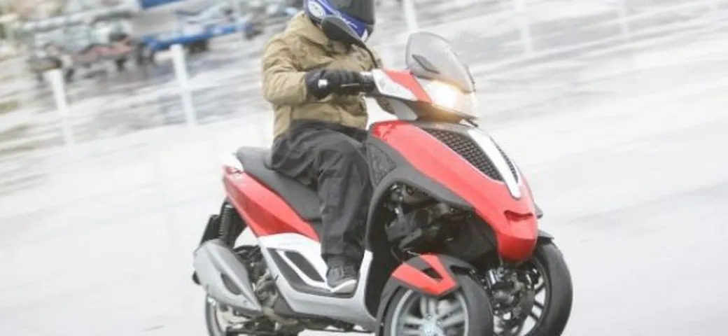 TEST Piaggio MP3 Yourban
