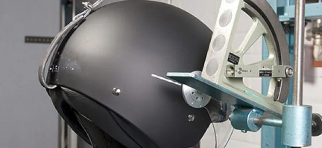 Test caschi Jet di Altroconsumo, il ministero risponda ai consumatori