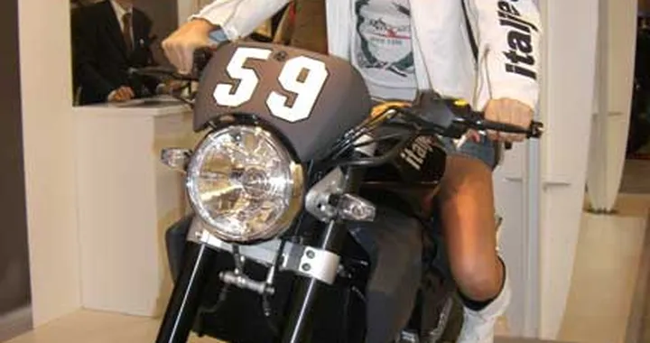 Eicma 2006: le Girls - Atto 5