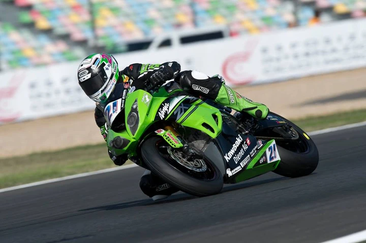 Supersport Jerez: Krummenacher su Sofuoglu nel Day-1