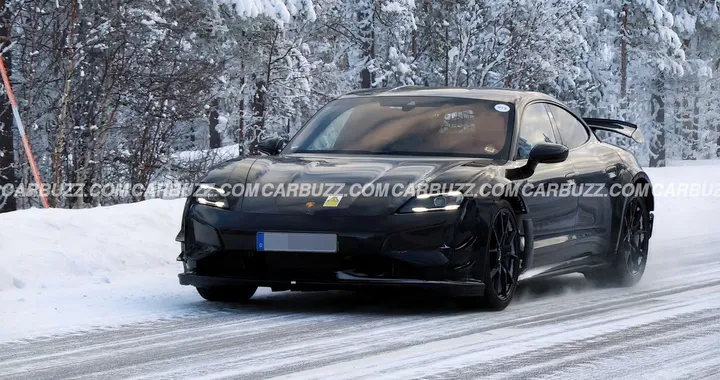 Porsche Taycan, nel cassetto c'è una nuova versione estrema
