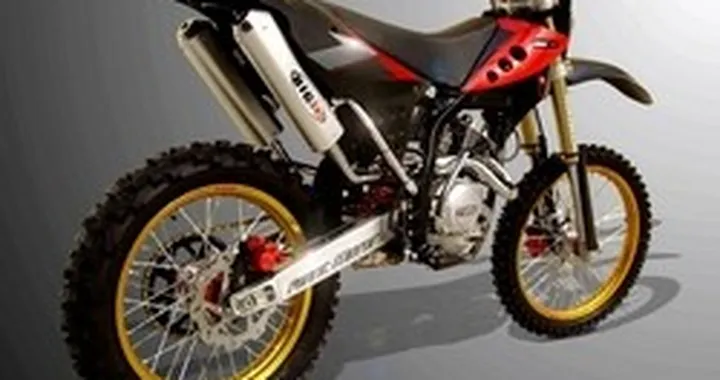 Fantic cavalca il Caballero 125 4T