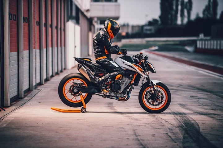 Coronavirus, KTM rinuncia ad Eicma e Intermot 2020