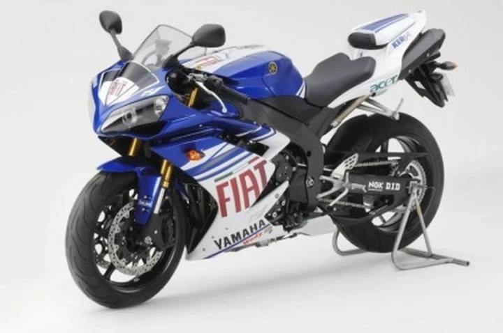 Kit grafiche Yamaha M1 per R6 e R1