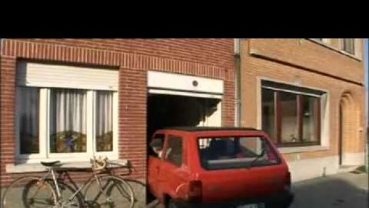 Video: il garage a misura di Fiat Panda