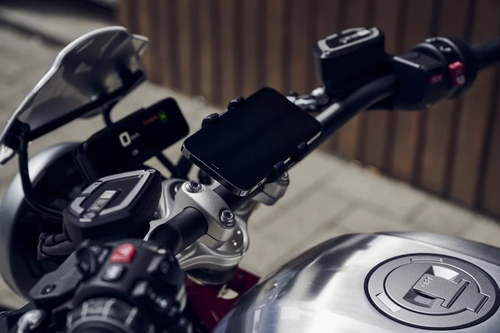 ingrandisci immagine