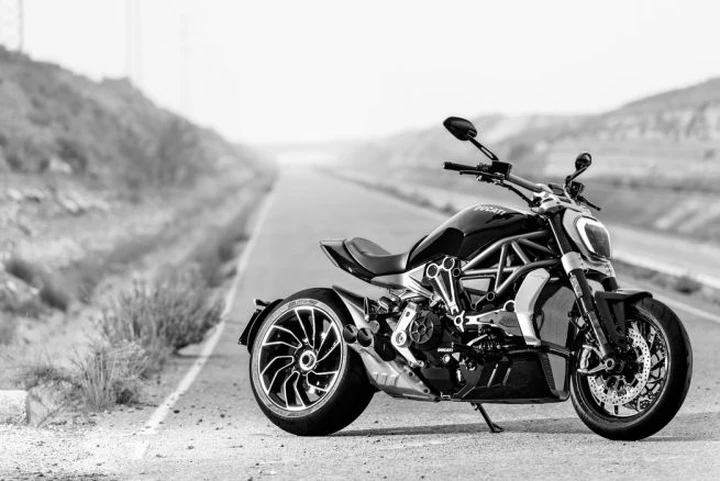 BMW e Husqvarna mettono nel mirino la XDiavel