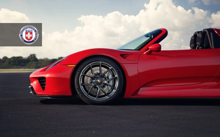 Porsche 918 Spyder: richiamo ufficiale per 305 esemplari