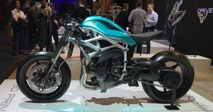 Divergent Dagger: un'altra moto da stampare in 3D