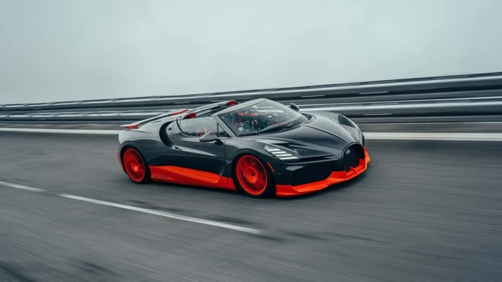 Ogni nuovo esemplare di questa hypercar ha già 400 km: perché