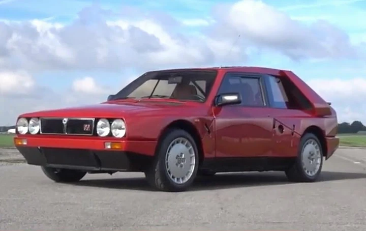 Lancia Delta S4 stradale: esemplare dell'auto storica in vendita