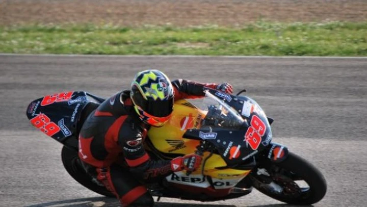 Scatto in Corsa: Nicky Hayden sardo