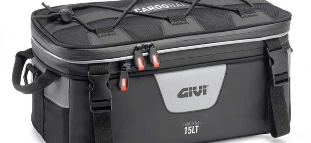 GIVI presenta la versatile borsa cargo SX310