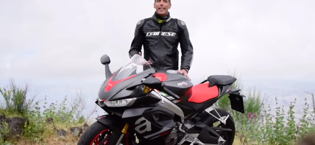 Aprilia RS 660, la video-prova su strada