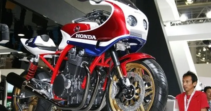 Honda CB1100R: pronta per la produzione?