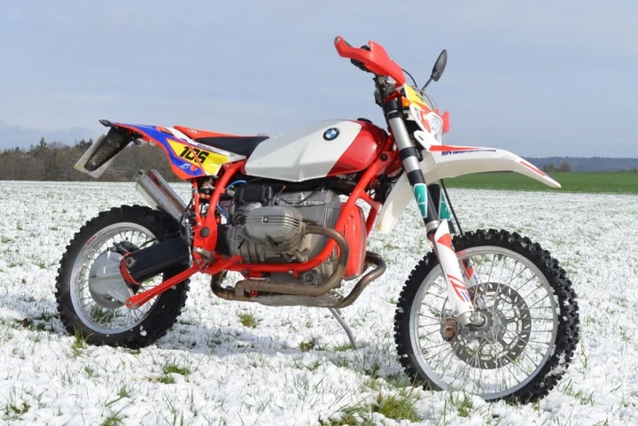 BMW R100GS EnduroBoxer: un restomod per l'avventura estrema