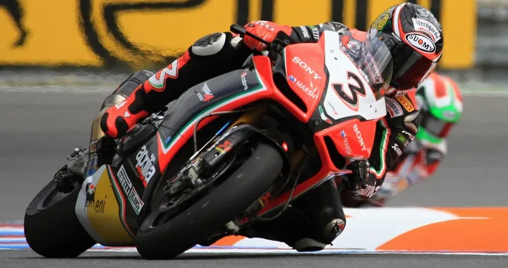 Misano Superbike tra grandi ritorni e fughe per il titolo