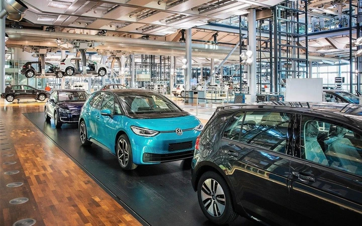 Volkswagen dice addio ad e-Golf per fare posto a ID.3