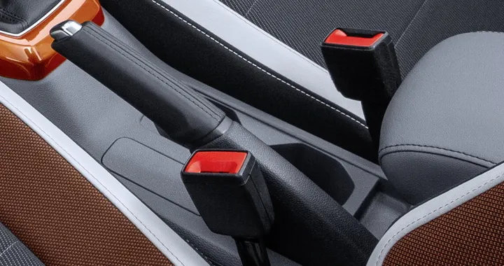 Freno a mano elettrico o manuale? Vantaggi, rischi e costi