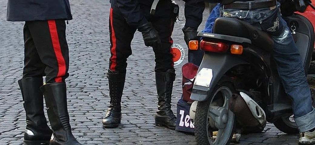 Tenta il furto di un motorino: linciato!
