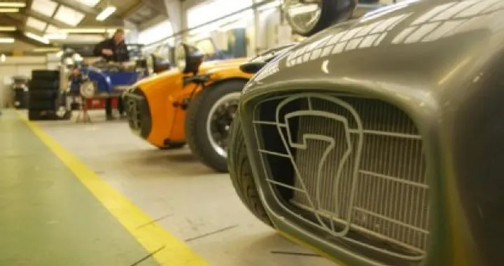Caterham: aumenta la produzione. E con lei i dipendenti