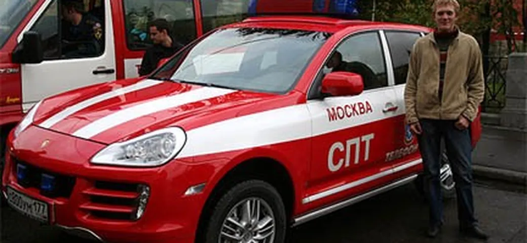 Mosca: una Porsche Cayenne per il Corpo dei Pompieri