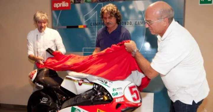Consegna della Gilera RSA 250 alla Fondazione Simoncelli
