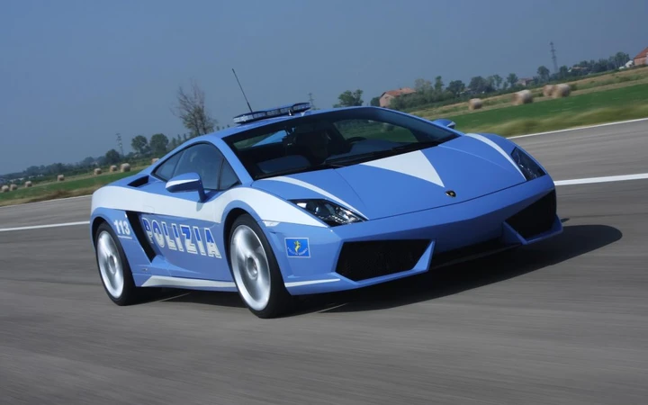 Lamborghini e Polizia di Stato: 20 anni di collaborazione al servizio della sicurezza