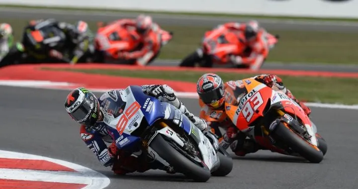 Lorenzo: "Una delle mie gare più belle"; Rossi: "Meglio che a Brno"