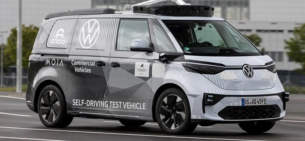 IAA Mobility 2021: ecco il primo prototipo di VW ID.BUZZ a guida autonoma