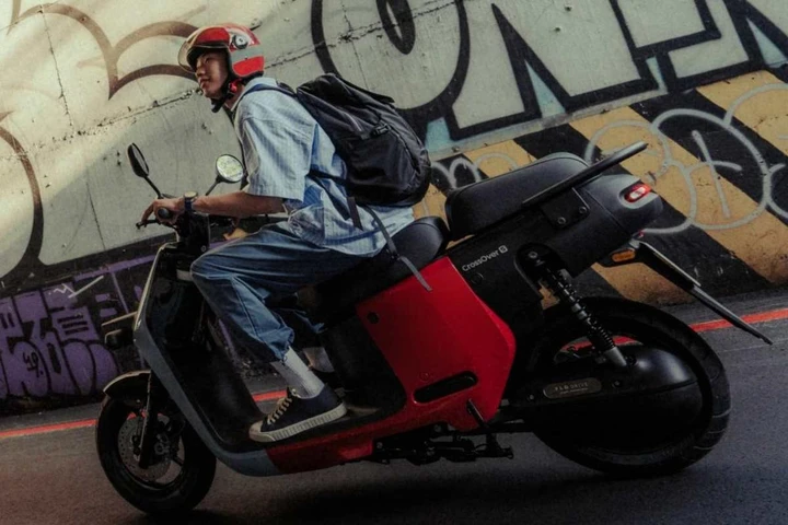 Gogoro CrossOver