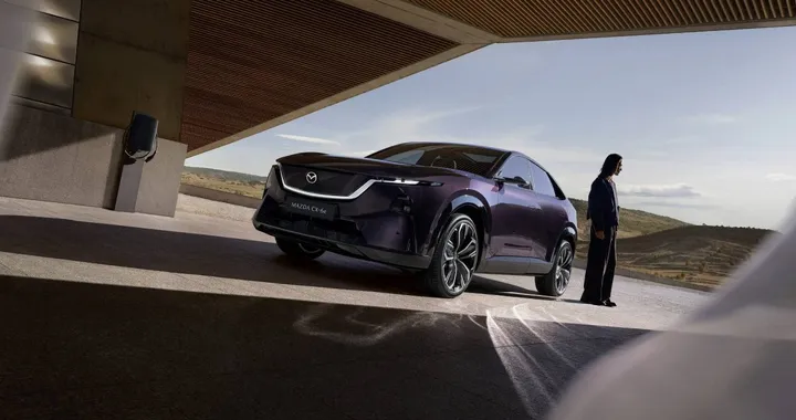Mazda lancia la CX-6e in Italia con Power Bonus e tasso agevolato