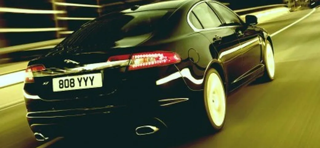 Un piccolo diesel e minori emissioni Co2 per la Jaguar XF?