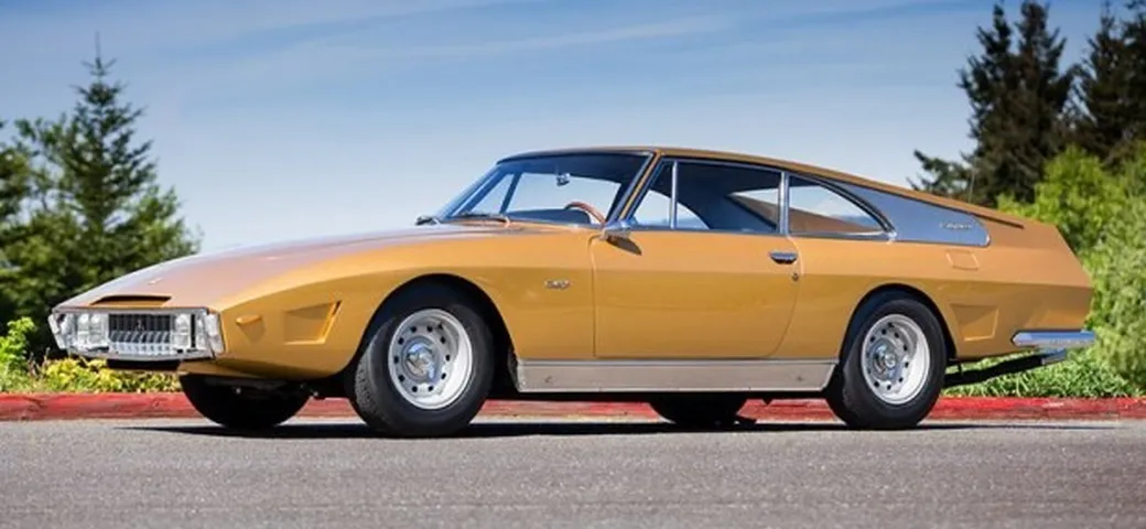 Ferrari 330 2+2 Speciale: all'asta l'esemplare modificato da Piero Drogo