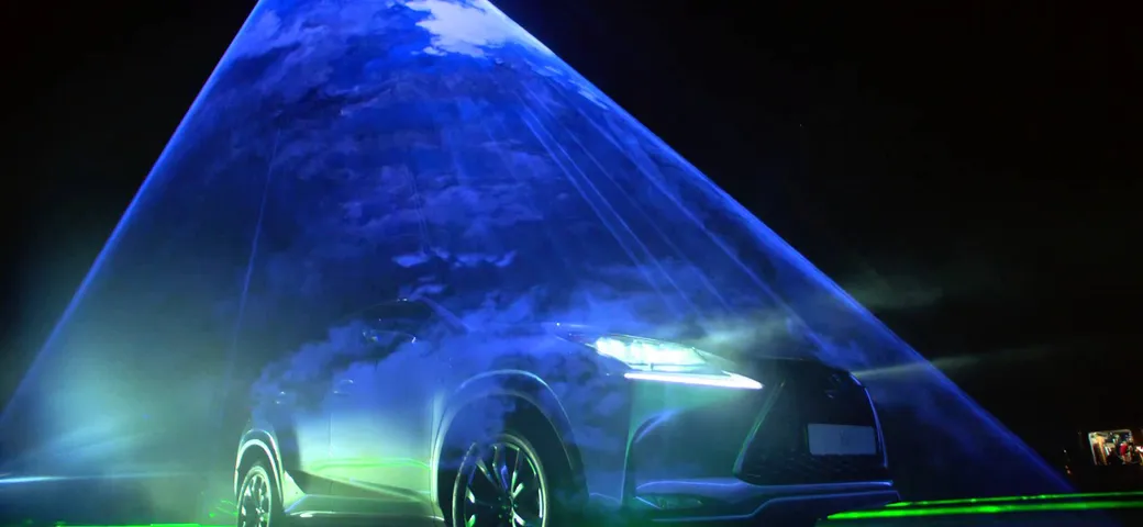 La Lexus NX suona con Will.i.am. [Video]