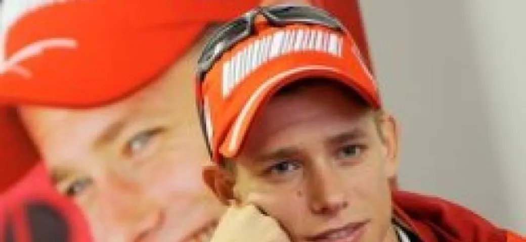Casey Stoner operato alla mano a Modena. Tutto OK