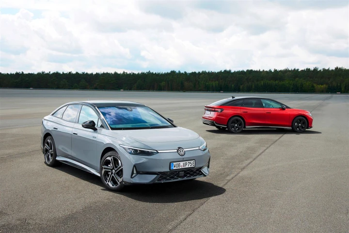 Volkswagen ID.7 GTX: prezzi e allestimenti della berlina elettrica da 340 CV