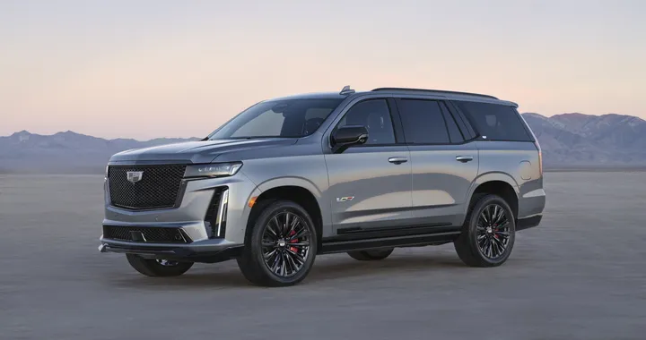 Cadillac Escalade-V: maxi SUV da 682 cavalli
