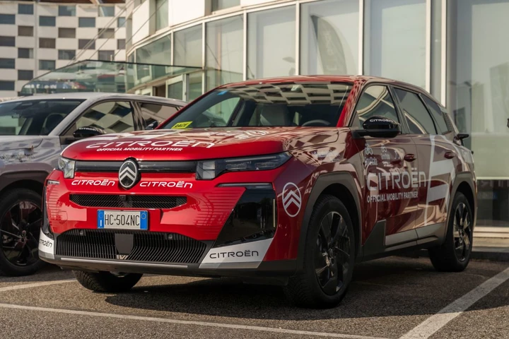 Citroën C5 Aircross, un'ammiraglia da Giro d'Italia