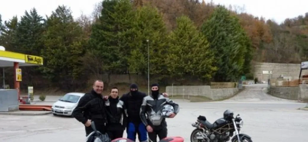 Foto del giorno: Ducati Monster Club nelle marche