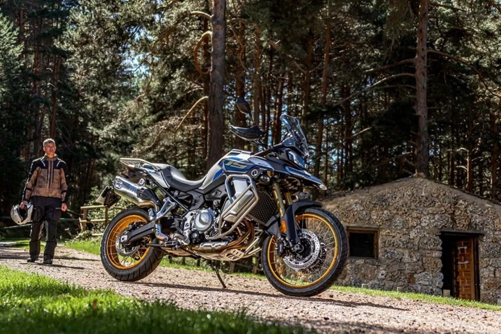 Mercato moto 2025: la Spagna cresce grazie ai brand cinesi