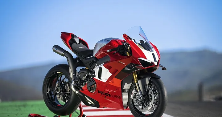 Ducati svela la nuova Panigale V4 R