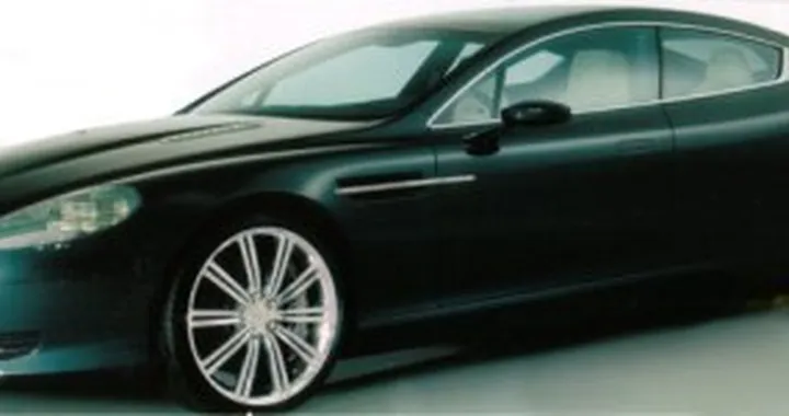 DB9 Rapide - una Aston Martin a 4 porte