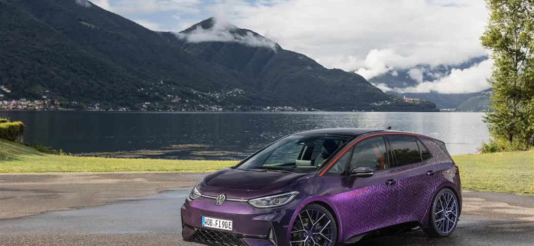 Volkswagen svela la ID.3 GTX FIRE+ICE: un'icona anni '90 rivisitata